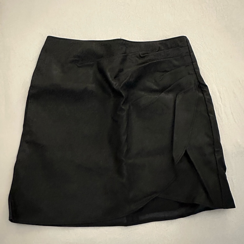 Abercrombie black leather skirt
